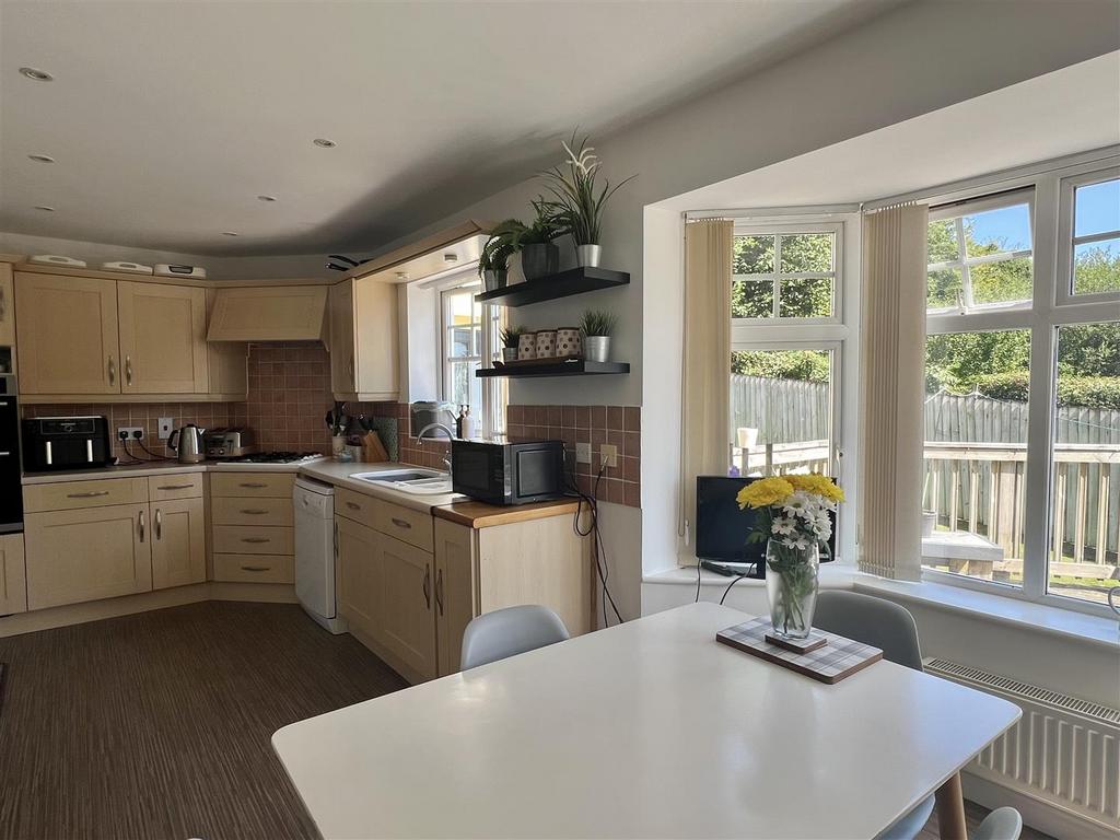 Kitchen/Breakfast Room