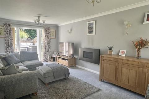 122 Retallick Meadows, St Austell, PL25 3BZ