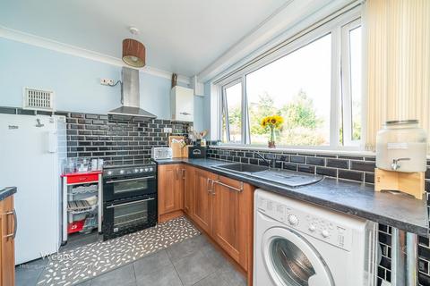 15 Andover Place, Cannock, WS11 6EH