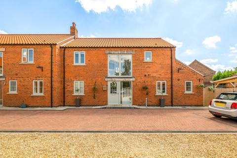 3 bedroom semi-detached house for sale, St. Peters Court, Newton-On-Trent, Lincoln, Lincolnshire, LN1