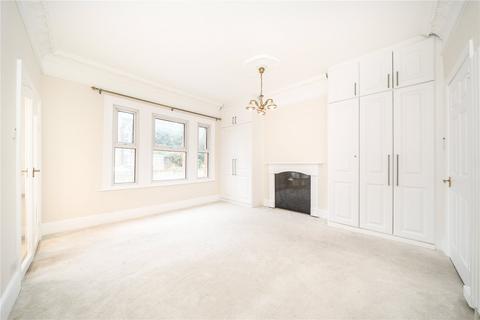 4 bedroom end of terrace house for sale, Bramshot Avenue, Charlton, SE7