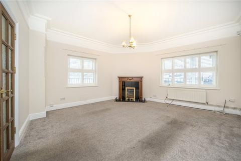 4 bedroom end of terrace house for sale, Bramshot Avenue, Charlton, SE7