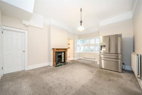 4 bedroom end of terrace house for sale, Bramshot Avenue, Charlton, SE7