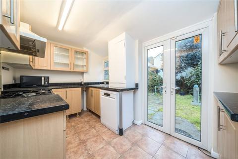 4 bedroom end of terrace house for sale, Bramshot Avenue, Charlton, SE7