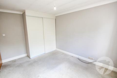5 High Point, London, SE9 3PA