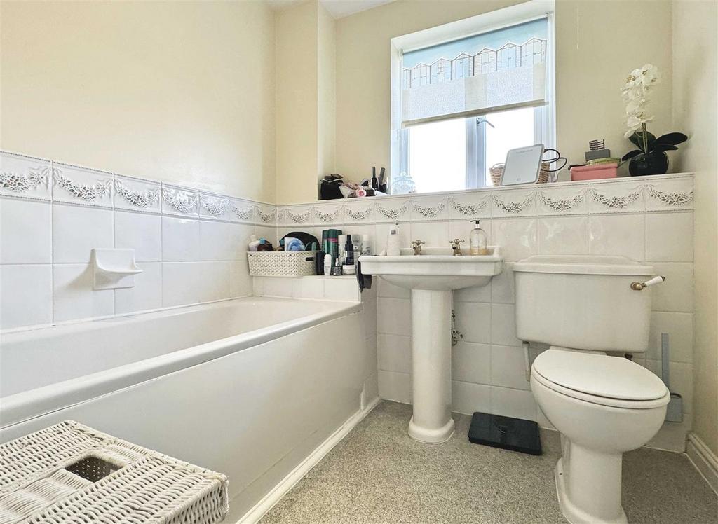 Bathroom.jpg