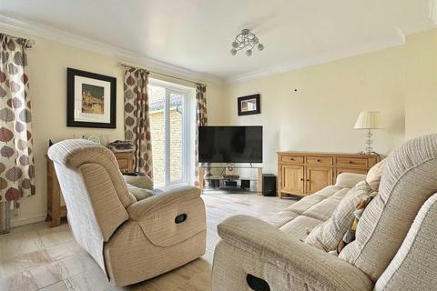 20 Framlingham Way, Great Notley, Braintree, CM77 7YY