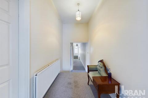 3 bedroom flat for sale, Holderness Road, Kingston Upon Hull