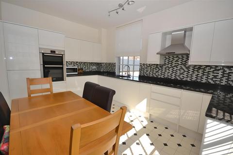 2 bedroom apartment for sale, Pendruffle Lane, Poundbury, Dorchester