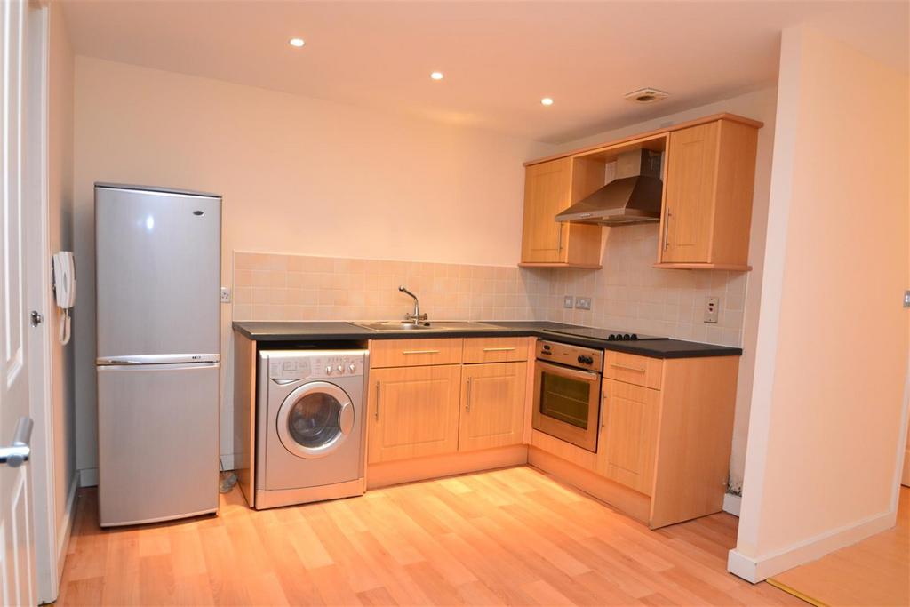 Apartment in Leeds - View 3