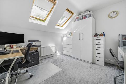 1c, Fiveways Wolf Lane, Windsor, SL4 4HR