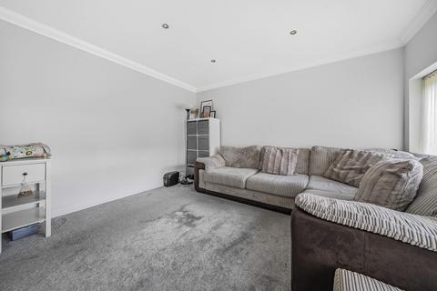 1c, Fiveways Wolf Lane, Windsor, SL4 4HR