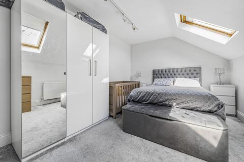 1c, Fiveways Wolf Lane, Windsor, SL4 4HR