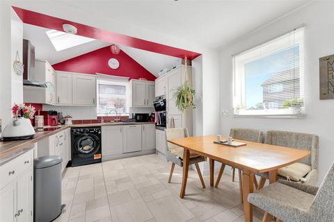50 Ashurst Close, Dartford, DA1 4SX