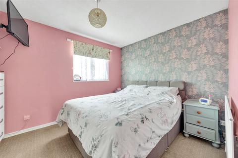 50 Ashurst Close, Dartford, DA1 4SX