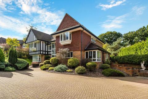 5 bedroom detached house for sale, Brassey Hill, Oxted RH8