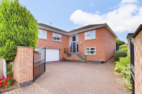 4 bedroom detached house for sale, Nursery Gardens, Lowdham NG14