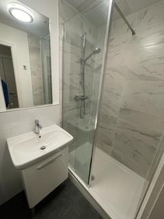 1 bedroom flat for sale, Jesse Hartley Way, Liverpool