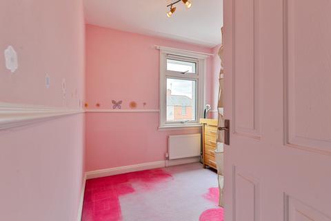 42 Cedar Avenue, Worcester, WR4 9UD