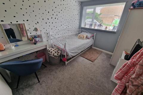 110 Park View, Crewkerne, TA18 8JG