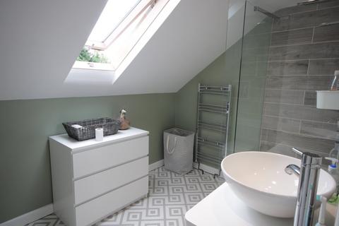 14 Cropper Close, Thatcham, RG19 4WE