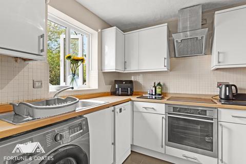 48 Abbeydale Close, Church Langley, Harlow, CM17 9QB