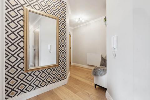 2 bedroom apartment for sale, Heaton Court, Colnhurst Road, Central Watford