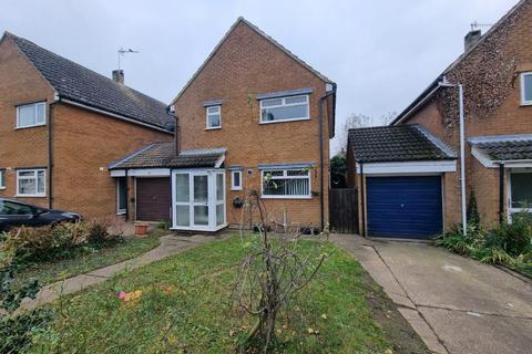 3 bedroom detached house for sale, St Marys Close, Bramford, IP8