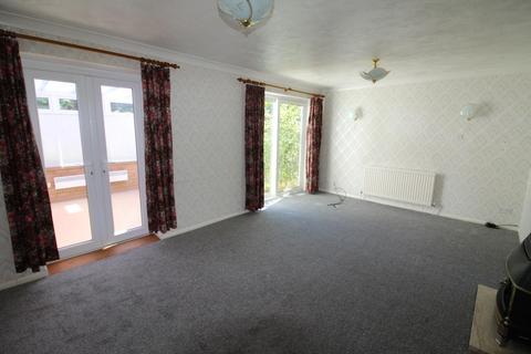 3 bedroom detached house for sale, St Marys Close, Bramford, IP8