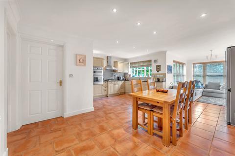 4 Bronte Close, Winwick, Warrington, WA2 8XD