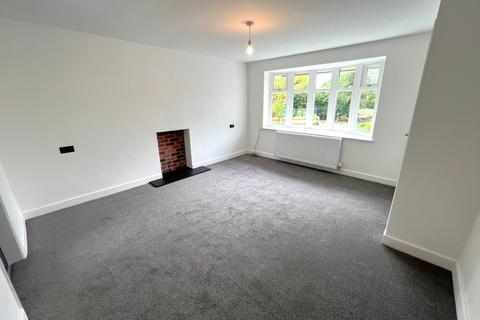 3 bedroom detached house for sale, Larbreck Avenue, Elswick PR4