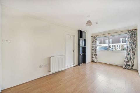 30 Earle Gardens, Kingston Upon Thames, KT2 5TB