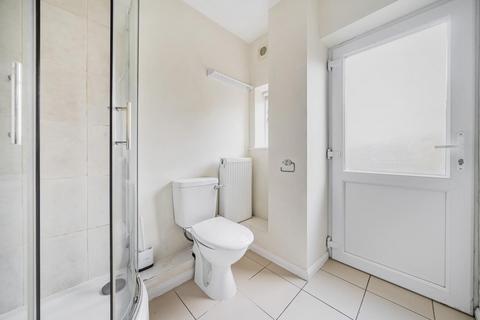 30 Earle Gardens, Kingston Upon Thames, KT2 5TB