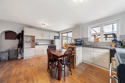 10 Bramley Close, Ledbury, HR8 2XP