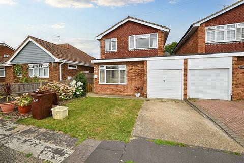 3 bedroom house for sale, Beverley Avenue, Canvey Island SS8