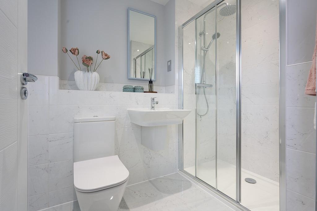 Private en-suite shower room