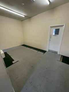 Retail property (high street) to rent, Unit 11, 11 Saxon Square, Christchurch, Dorset