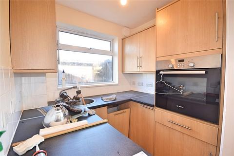 25 Glan Y Mor, Fairbourne, LL38 2BX