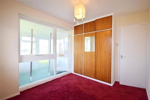 25 Glan Y Mor, Fairbourne, LL38 2BX