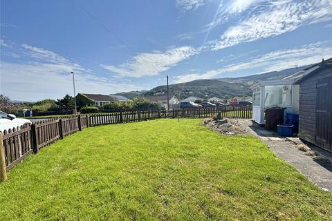 25 Glan Y Mor, Fairbourne, LL38 2BX