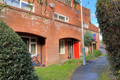 1 bedroom maisonette for sale, Ambleside Walk, Uxbridge, UB8