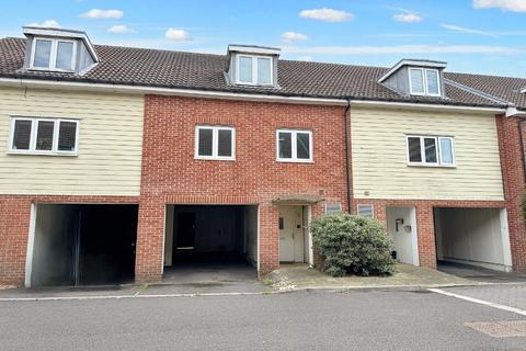 3 bedroom terraced house for sale, Pavilion Gardens, Blackfield, Southampton