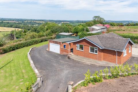 3 bedroom bungalow for sale, Church Lane, Rochford, WR15