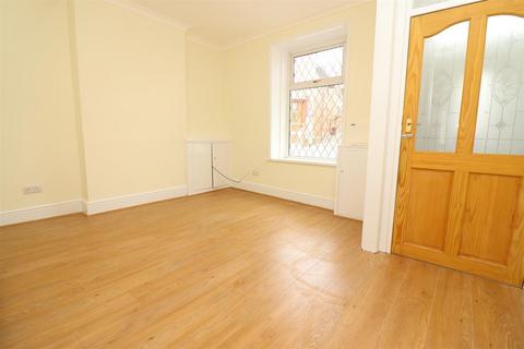 2 bedroom terraced house to rent, Blackburn Road, Great Harwood, Blackburn, BB6 7DZ