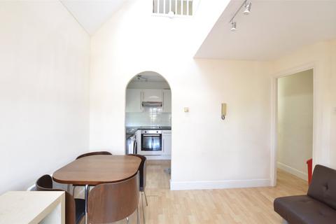 1 bedroom apartment for sale, Alexander Close, Barnet EN4