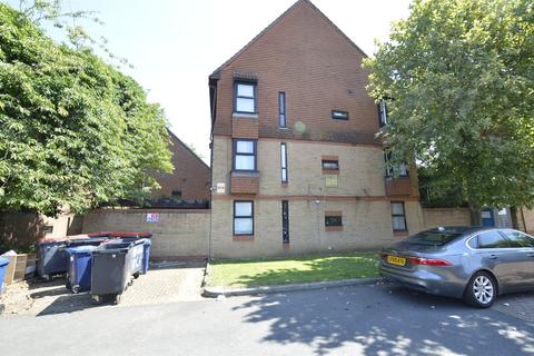41 Alexander Close, Barnet, EN4 9PW