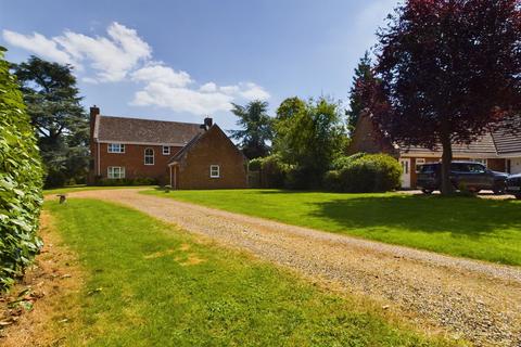 4 bedroom detached house for sale, Park Close, Whittlebury, NN12