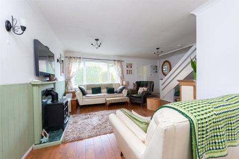 3 bedroom terraced house for sale, Cumberland Road, Camberley, Surrey, GU15