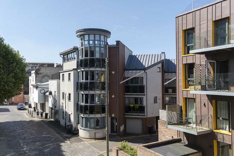 24 Barossa Place, Bristol, BS1 6SU