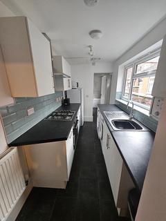 2 bedroom terraced house to rent, Windsmoor Street, Stoke-on-Trent ST4